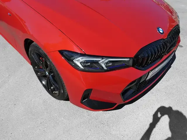 BMW 330