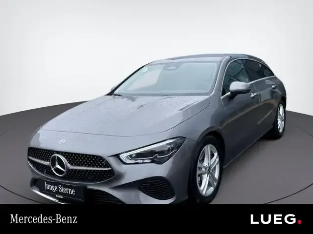 Mercedes-Benz CLA 220