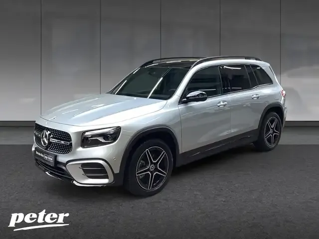 Mercedes-Benz GLB 220