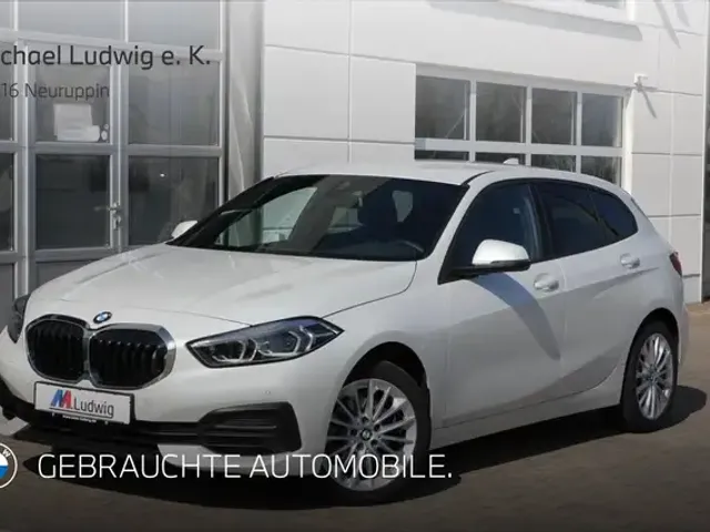BMW 118