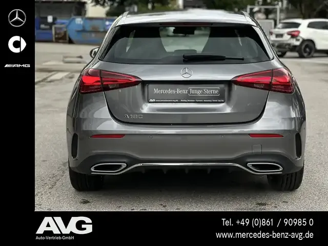 Mercedes-Benz A 180