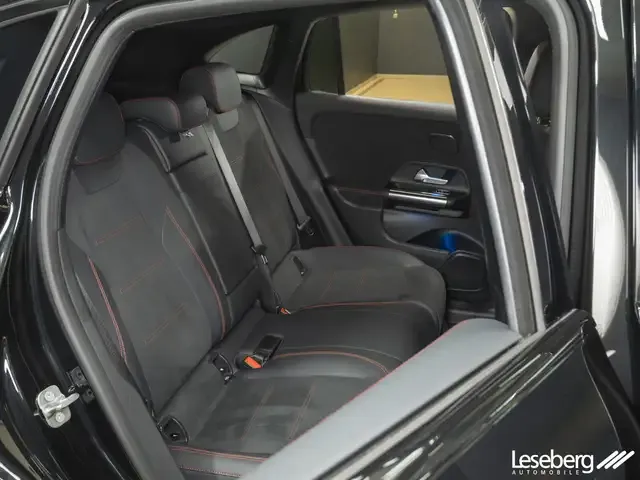 Mercedes-Benz EQA 300