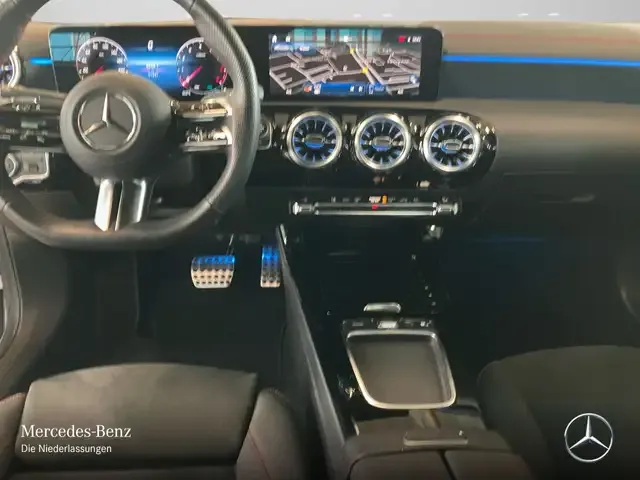 Mercedes-Benz CLA 180