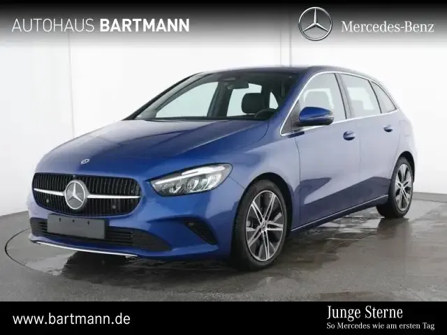 Mercedes-Benz B 220