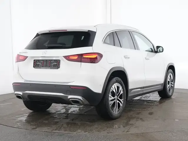 Mercedes-Benz GLA 250