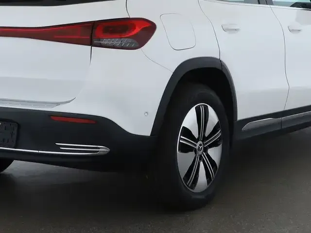 Mercedes-Benz EQA 250