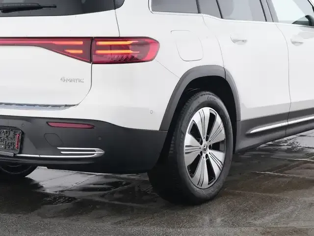 Mercedes-Benz EQB 300