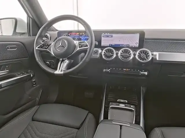 Mercedes-Benz EQB 300