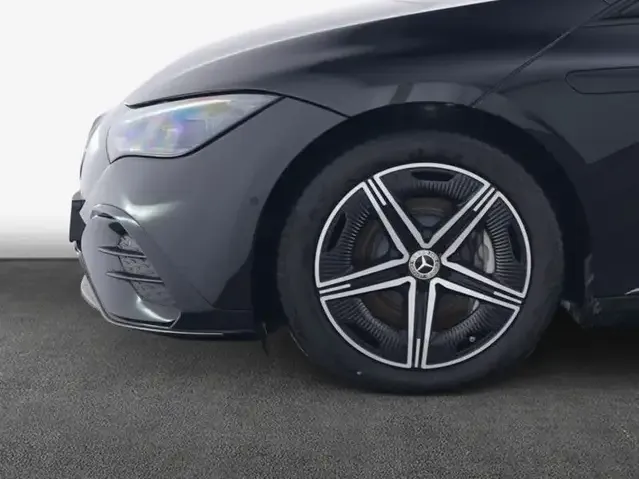 Mercedes-Benz EQE 500