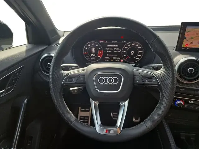 Audi SQ2