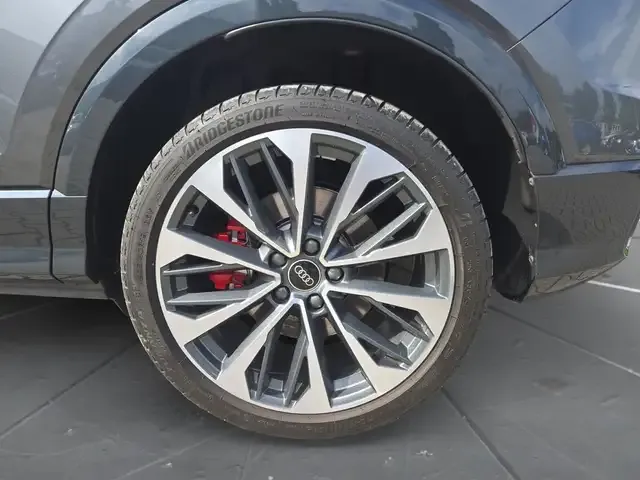 Audi SQ2