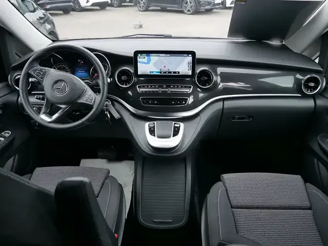 Mercedes-Benz V 250