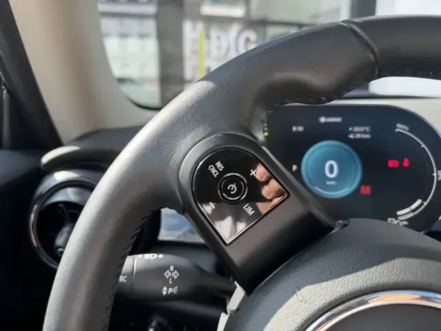 MINI Cooper SE