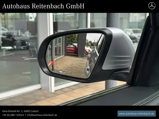 Mercedes-Benz GLB 200