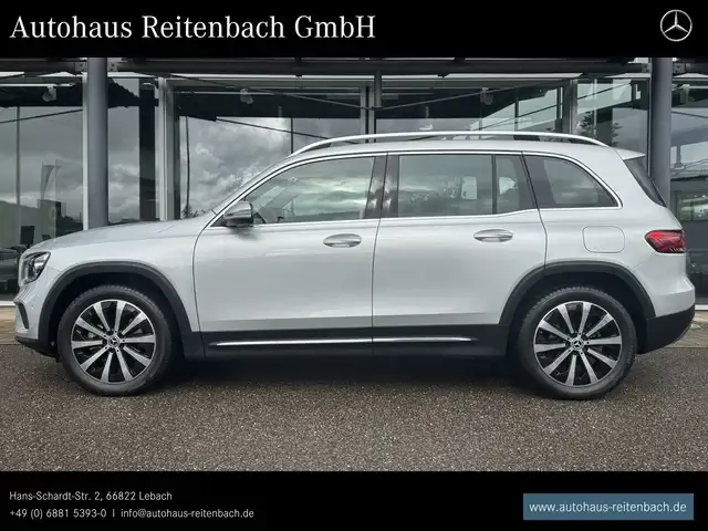Mercedes-Benz GLB 200