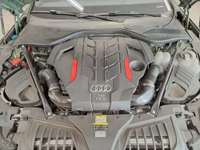 Audi S8