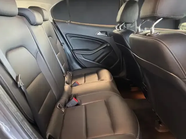 Mercedes-Benz GLA 180