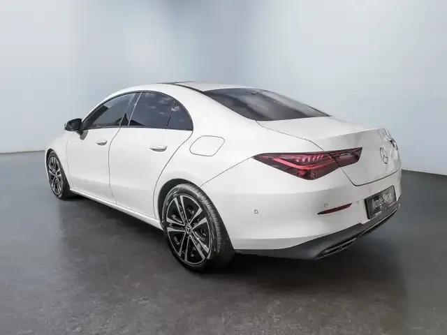 Mercedes-Benz CLA 180