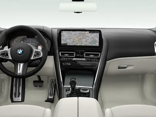 BMW 840