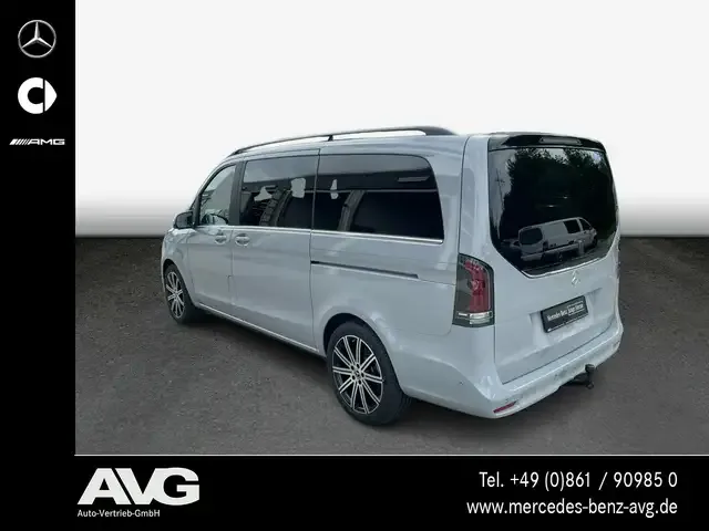 Mercedes-Benz V 250