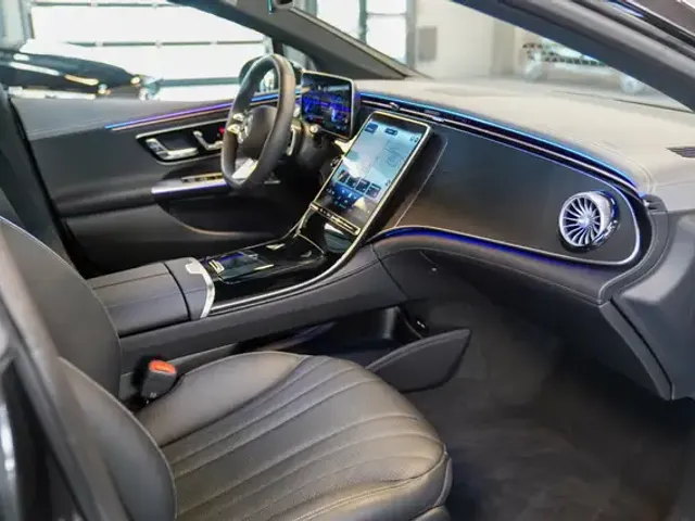 Mercedes-Benz EQE 300