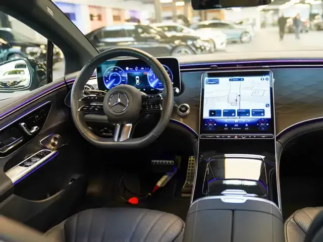 Mercedes-Benz EQE 300