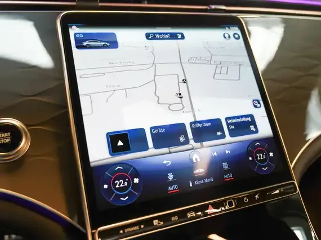 Mercedes-Benz EQE 300