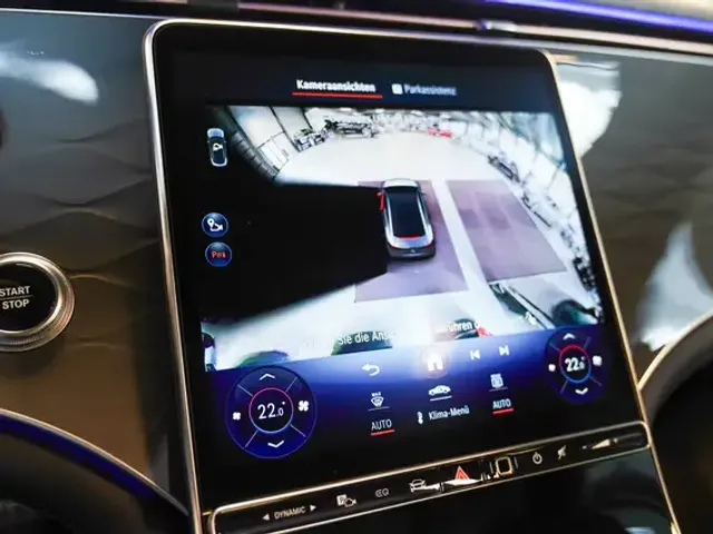 Mercedes-Benz EQE 300