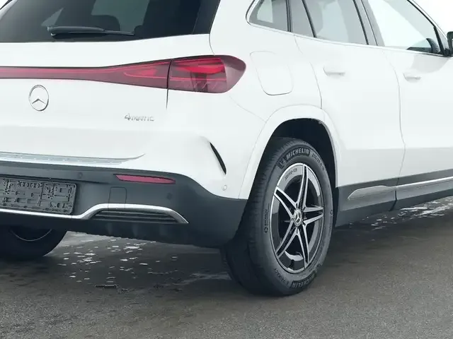 Mercedes-Benz EQA 300