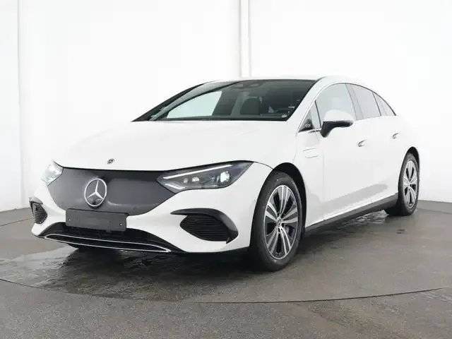 Mercedes-Benz EQE 300