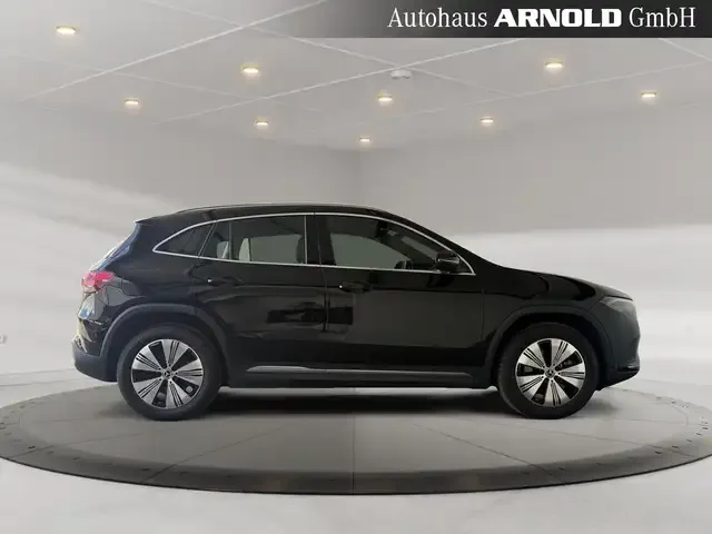 Mercedes-Benz EQA 300