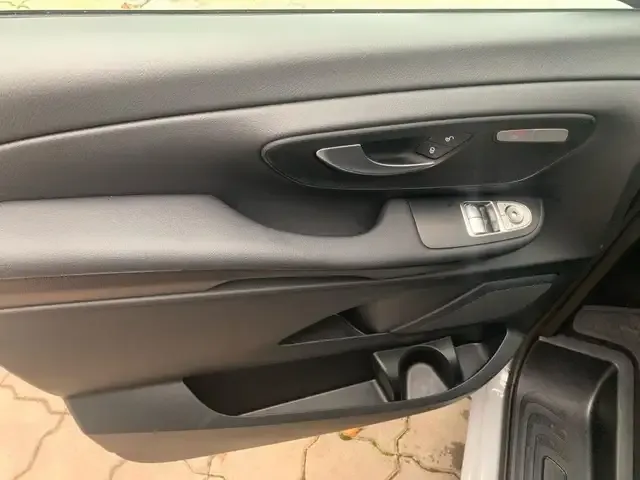 Mercedes-Benz EQV 300