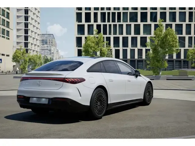Mercedes-Benz EQS