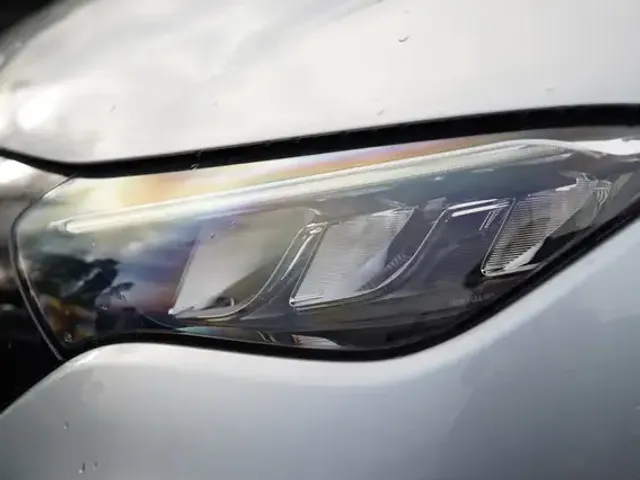 Mercedes-Benz EQE 300