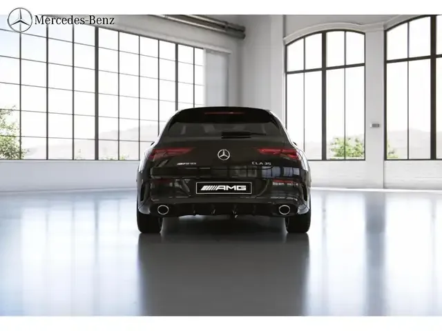 Mercedes-Benz CLA 35 AMG