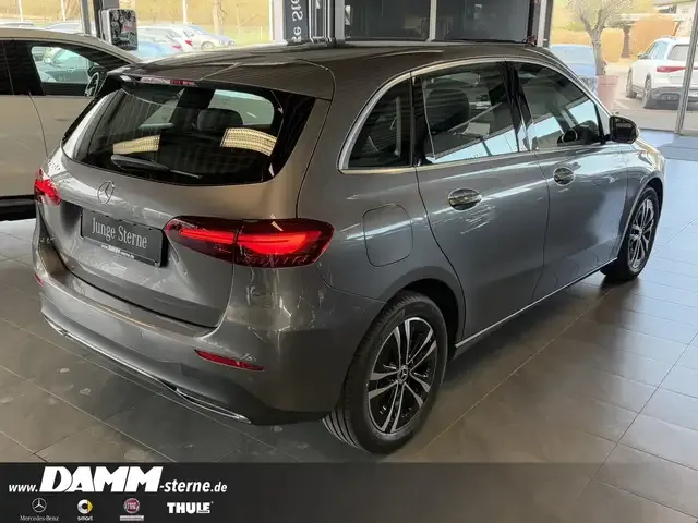Mercedes-Benz B 250