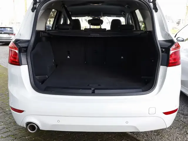 BMW 216