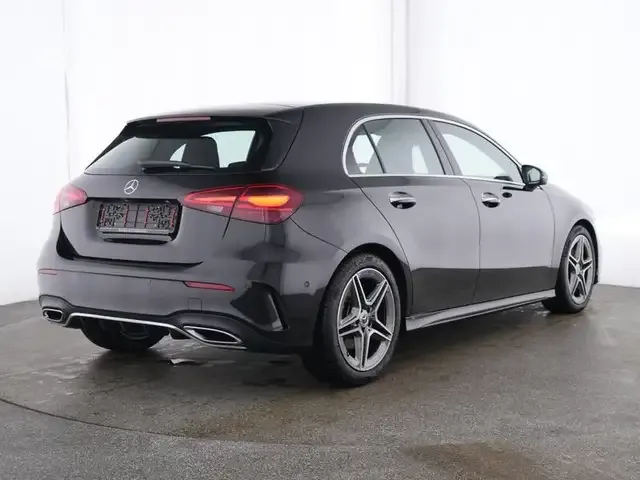Mercedes-Benz A 220