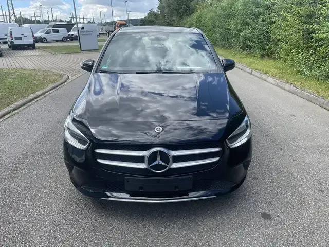 Mercedes-Benz B 250