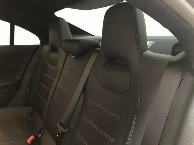 Mercedes-Benz CLA 220