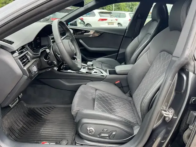 Audi S5