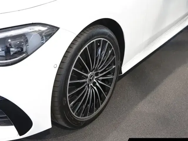 Mercedes-Benz CLE 200