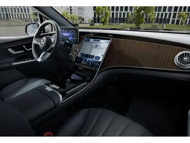 Mercedes-Benz EQE SUV