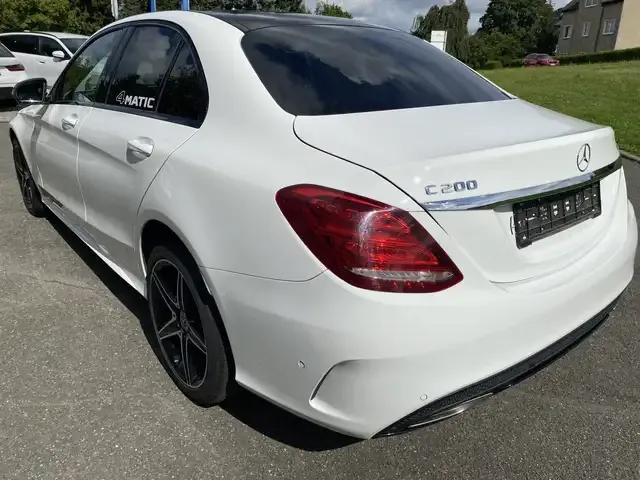 Mercedes-Benz C 200