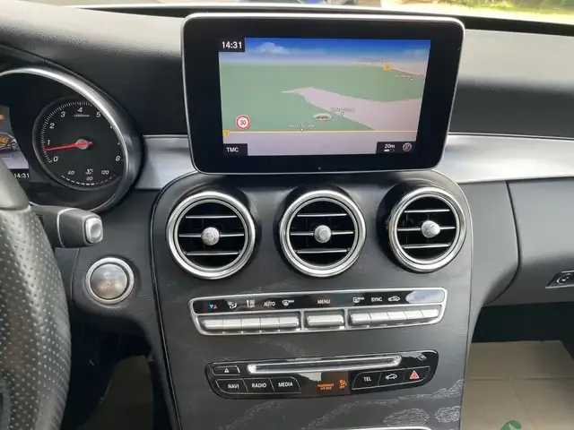 Mercedes-Benz C 200