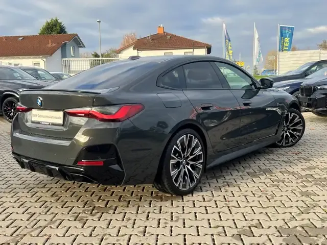 BMW 440