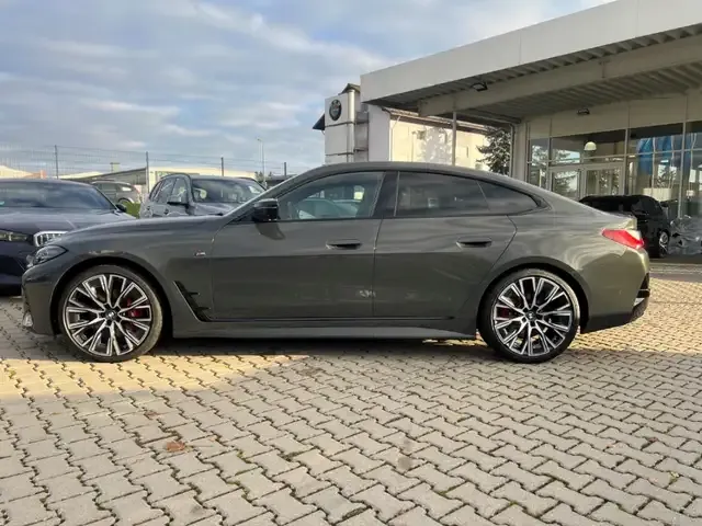 BMW 440