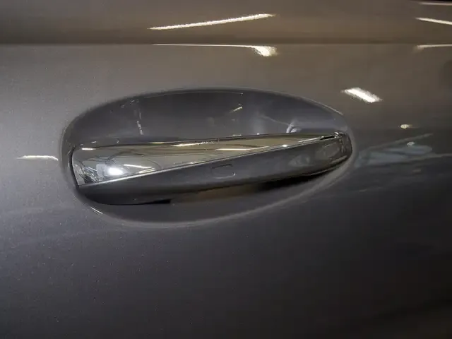 Mercedes-Benz EQB 350