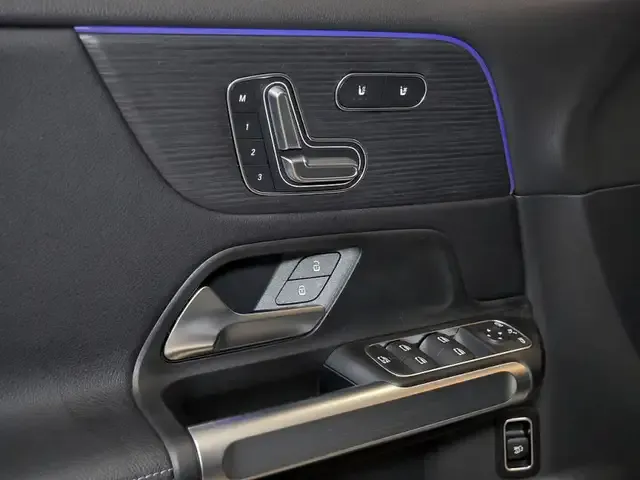 Mercedes-Benz EQB 350