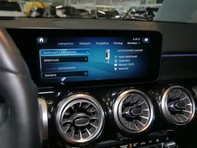 Mercedes-Benz EQB 350